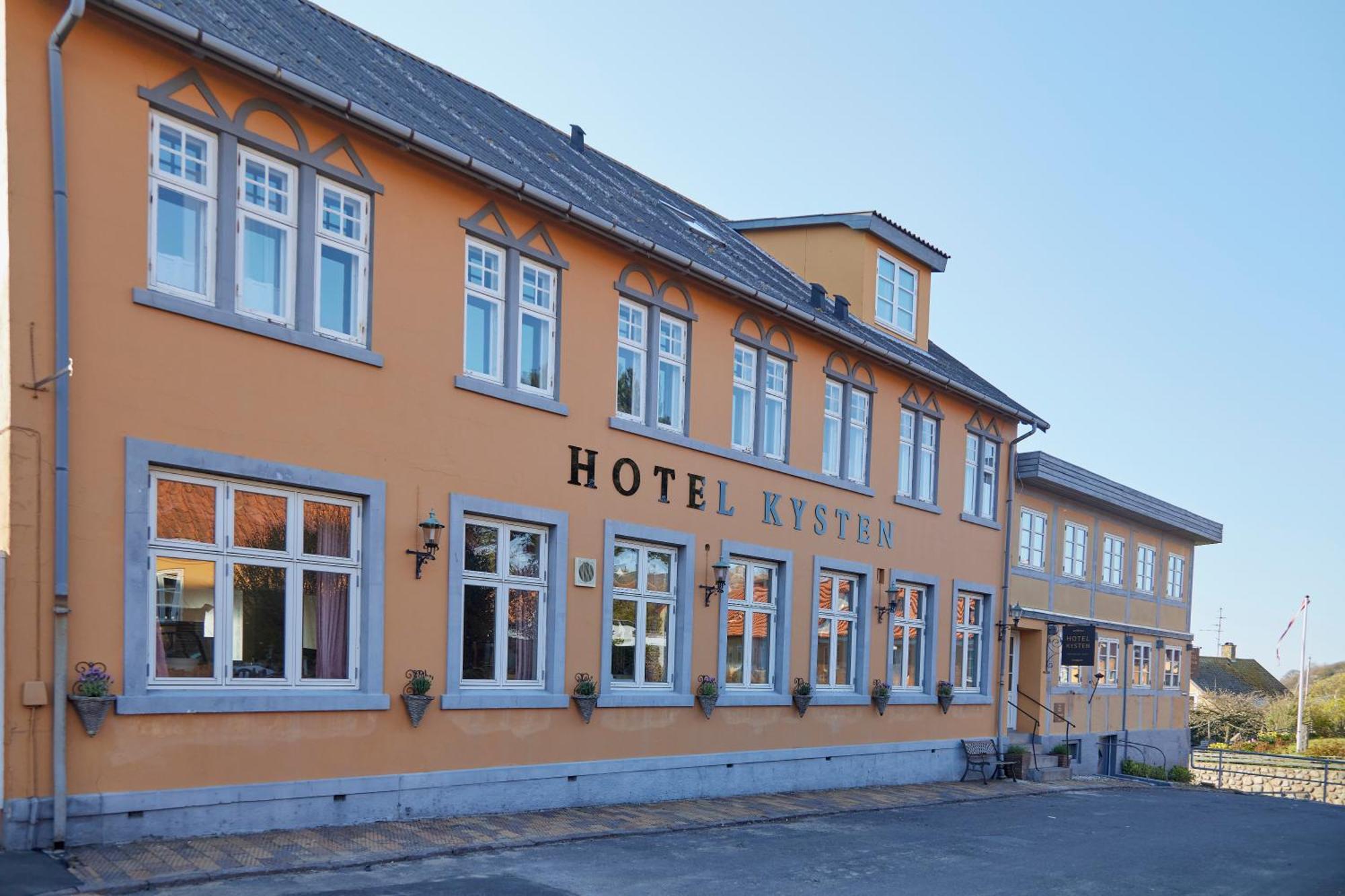Hotel Kysten Hasle Exterior photo